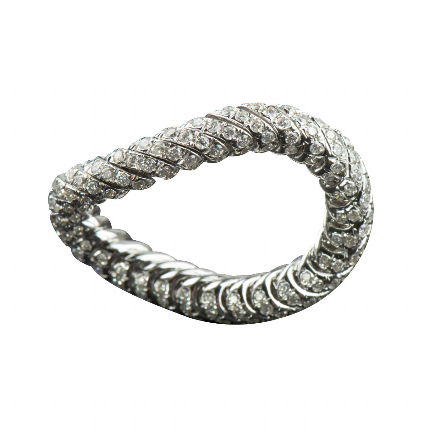 Backslash Flexible Diamond Ring