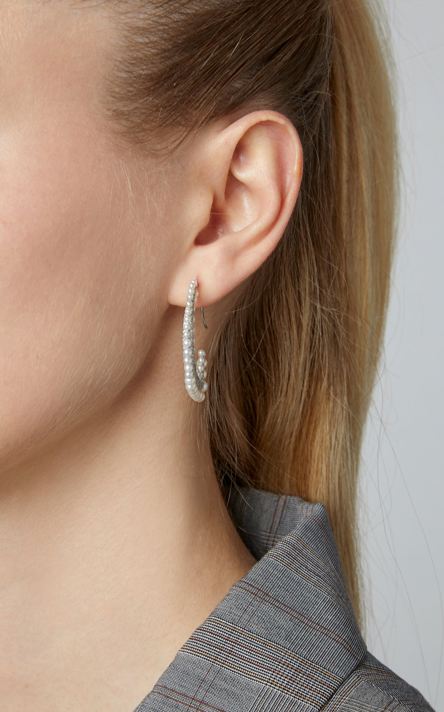 White Heart Pearl Earrings