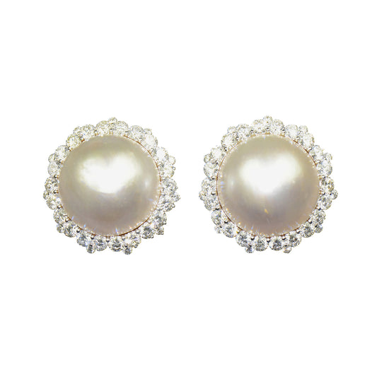 Disc Pearl Earrings
