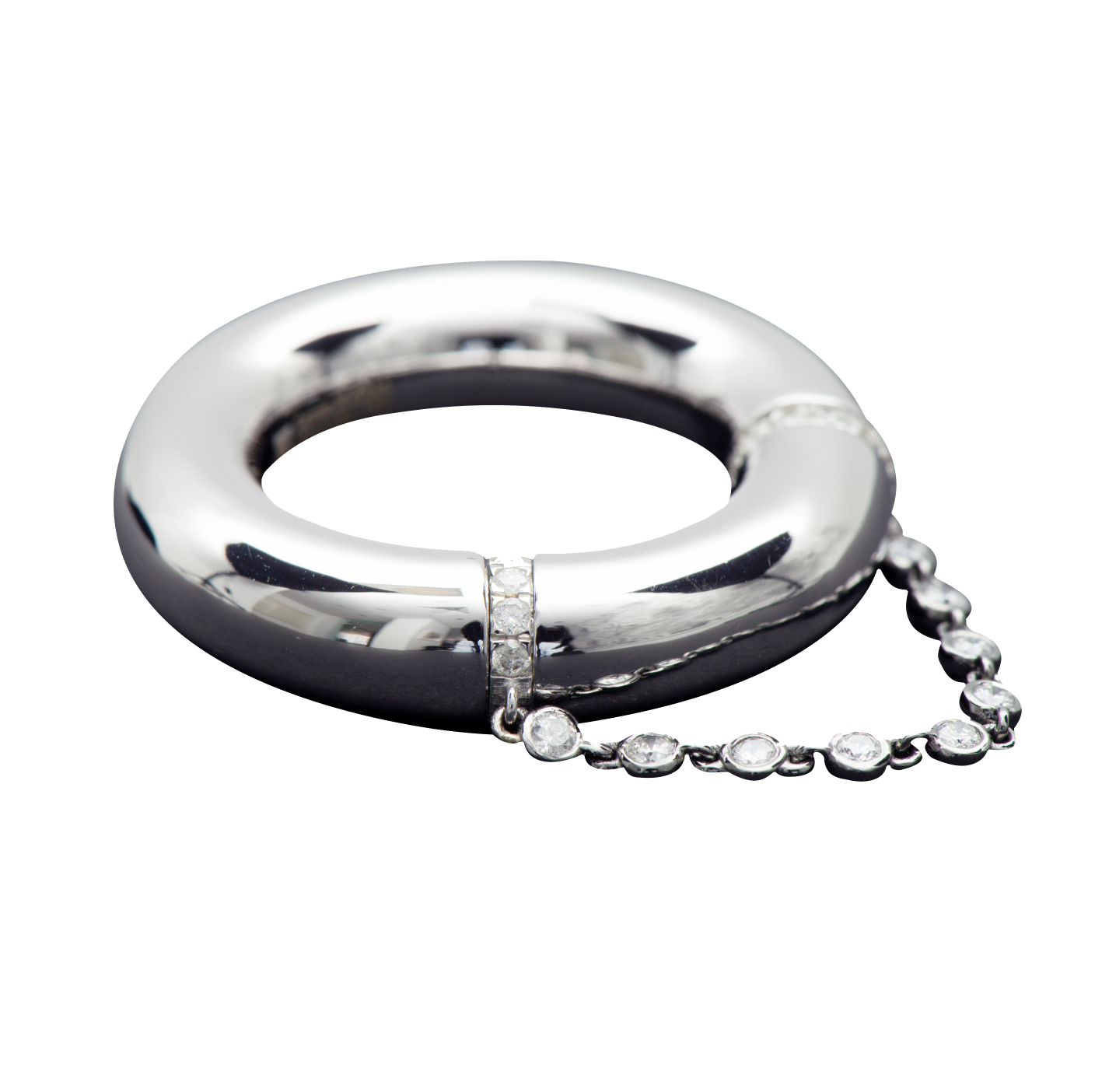 floaty-ring-with-diamond-chain